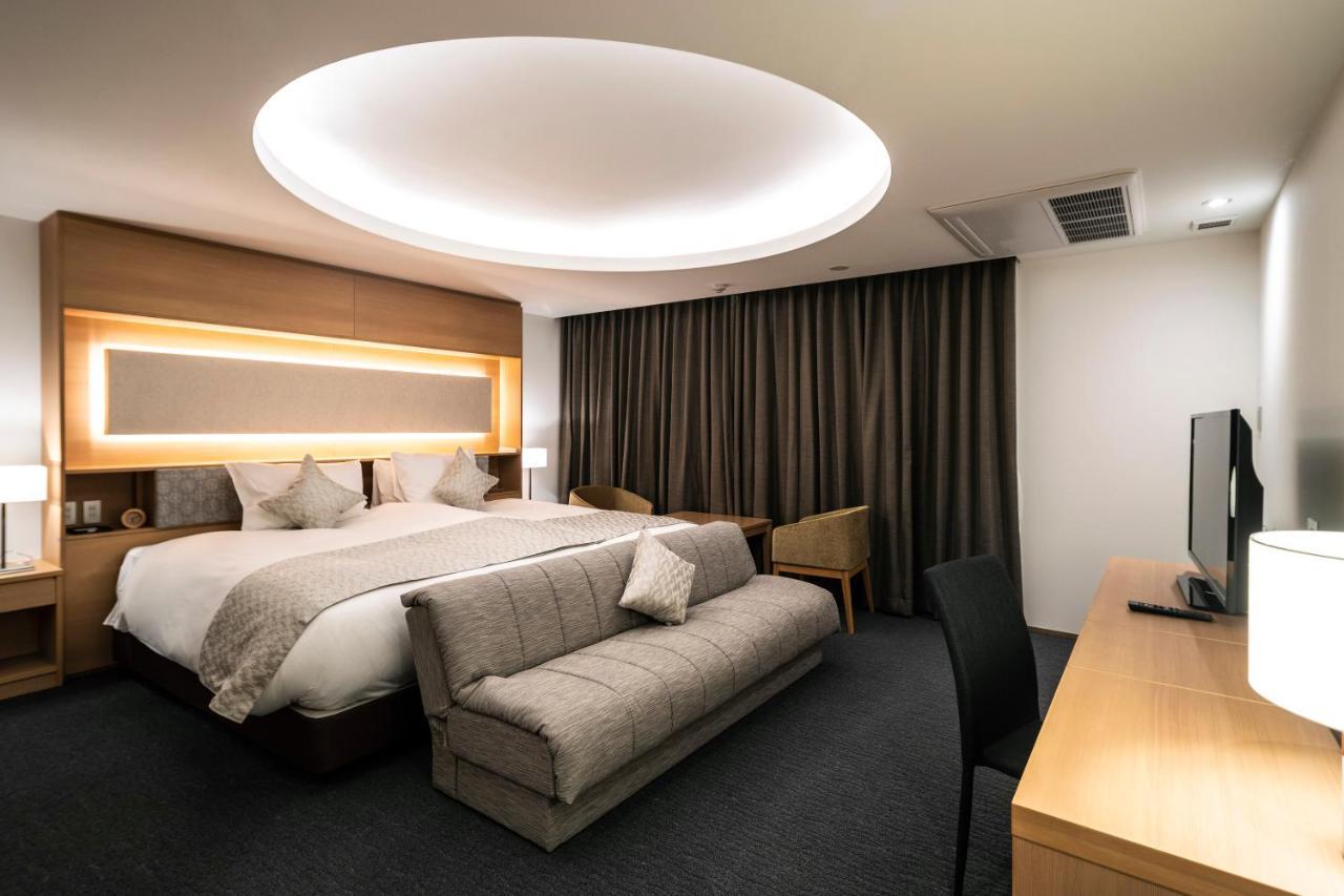 Kyoto Shijo Takakura Hotel Grandereverie Exteriör bild